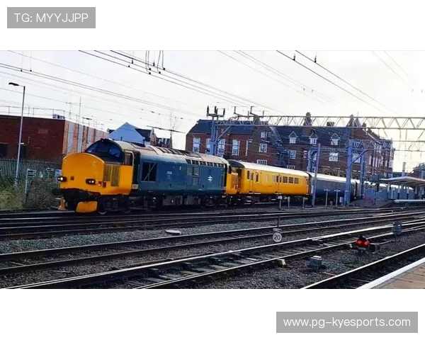 克鲁中场调度有序，铁路军团稳扎稳打，克鲁克鲁